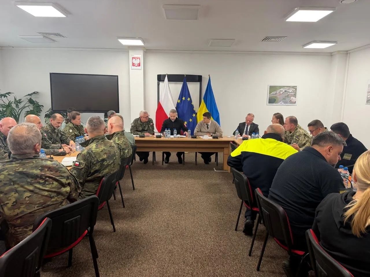 🇵🇱Польша не поддержала предложение Украины о контроле на границе